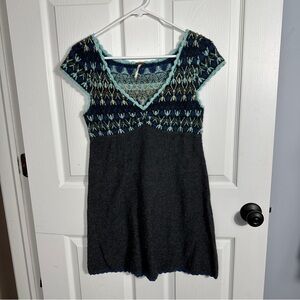 Free People size small Fair Isle style sweater dress, wool blend, v-neck